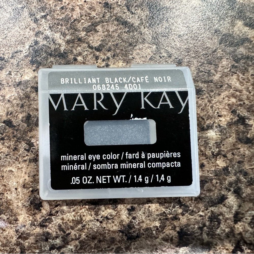 NEW Mary Kay Mineral Eye Color, Brilliant Black, 068245, Discontinued